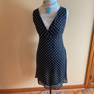 Chic Black and White Patterned Dress Size M